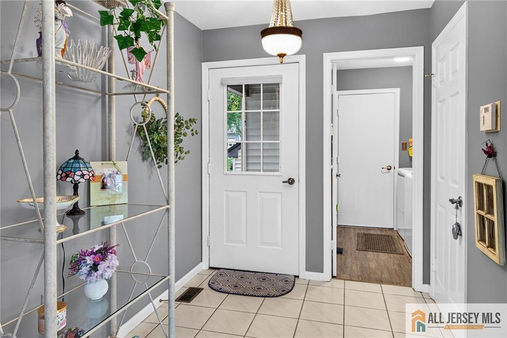 5 Hillsborough Drive Monroe NJ 08831