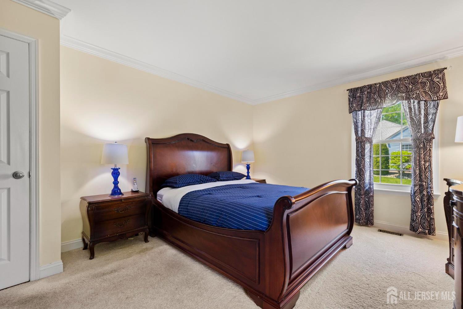 10 Alexander Hamilton Court Monroe NJ 08831
