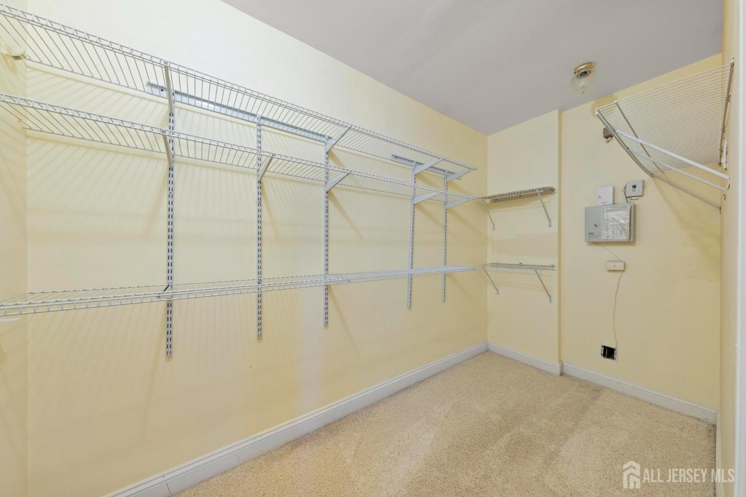 10 Alexander Hamilton Court Monroe NJ 08831