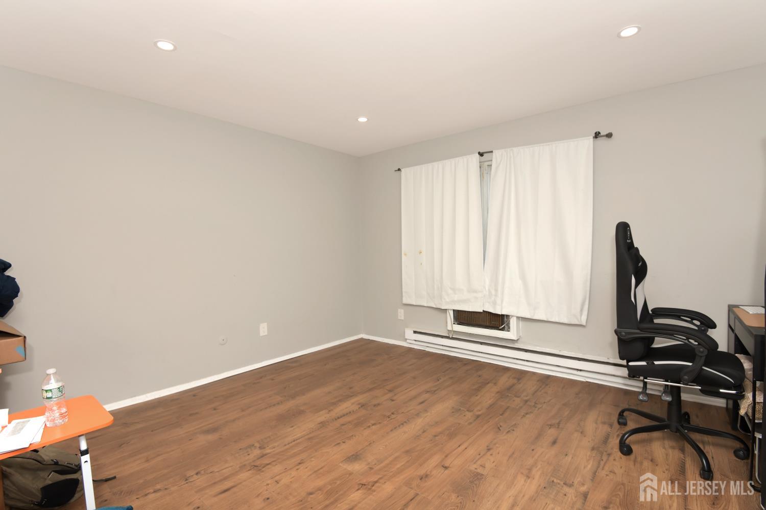 808 Eves Drive Hillsborough NJ 08844
