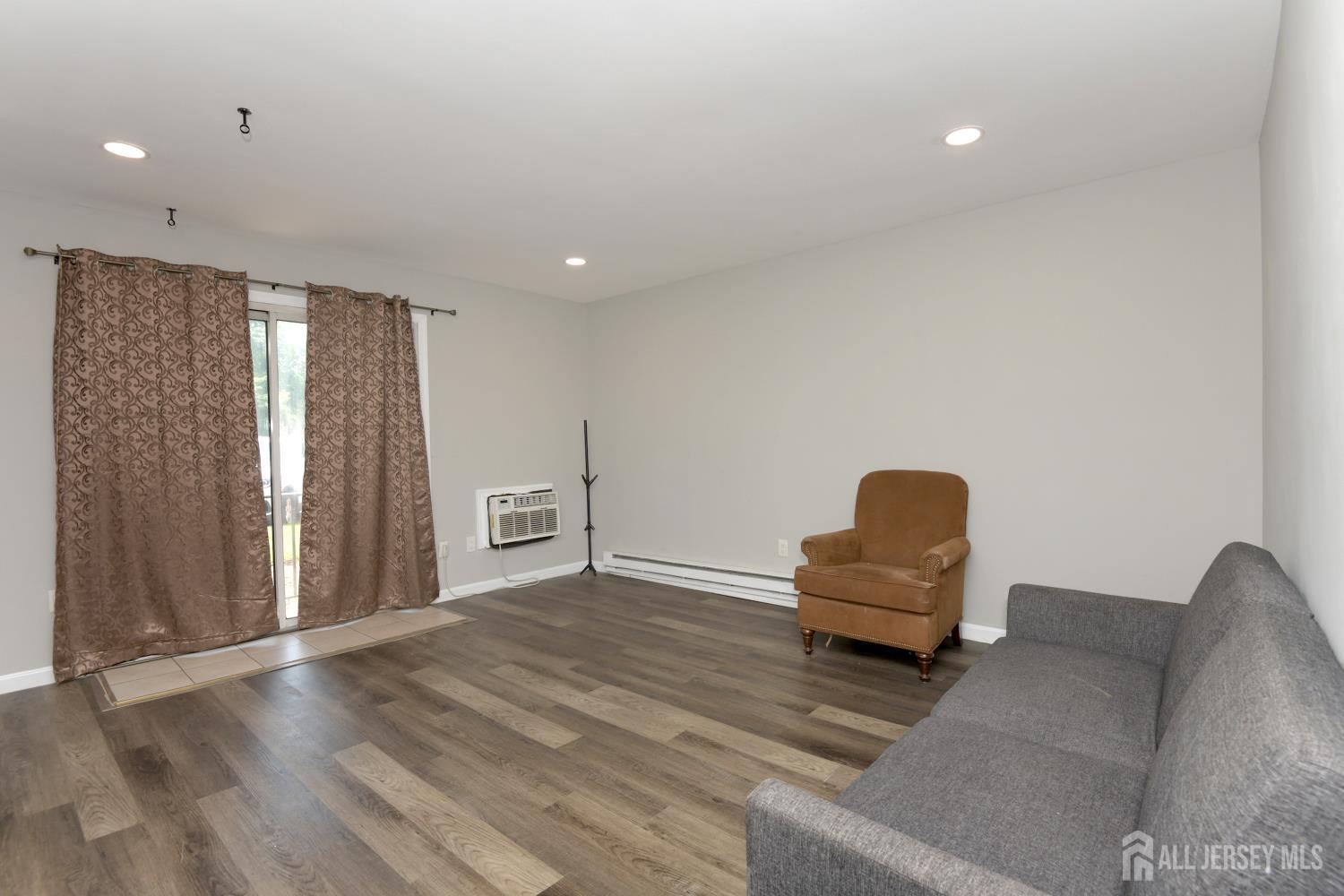 808 Eves Drive Hillsborough NJ 08844