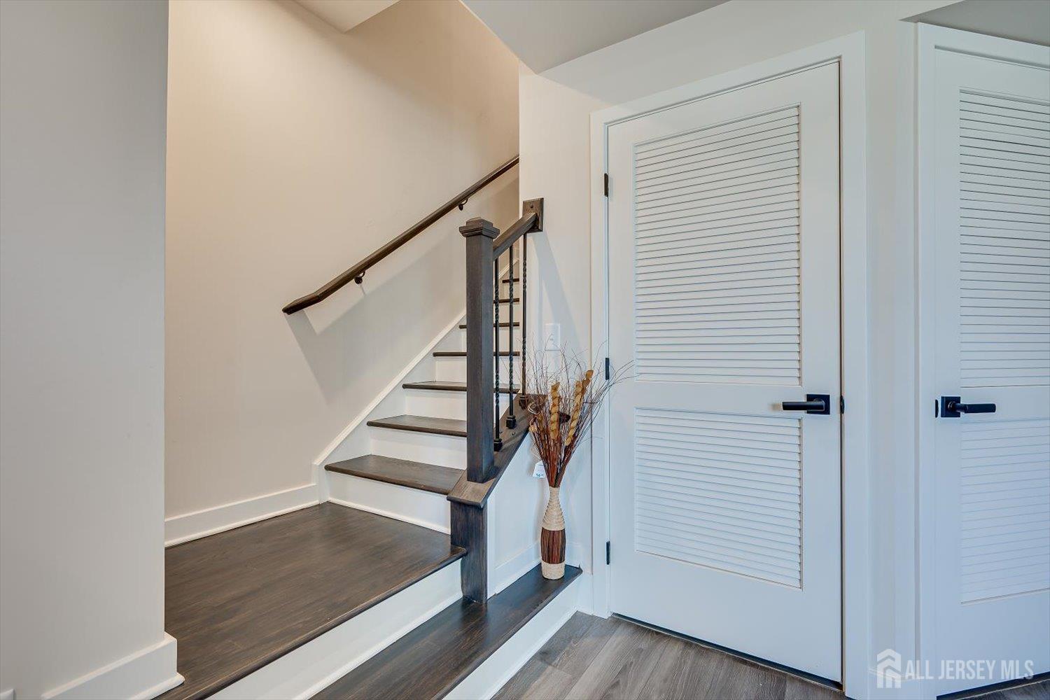 220 Anchor Way Aberdeen NJ 07721