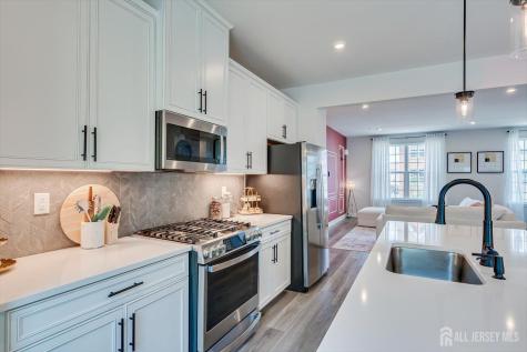 220 Anchor Way Aberdeen NJ 07721