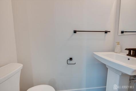 220 Anchor Way Aberdeen NJ 07721