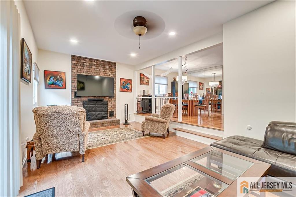 54 Davids Court South Brunswick NJ 08810