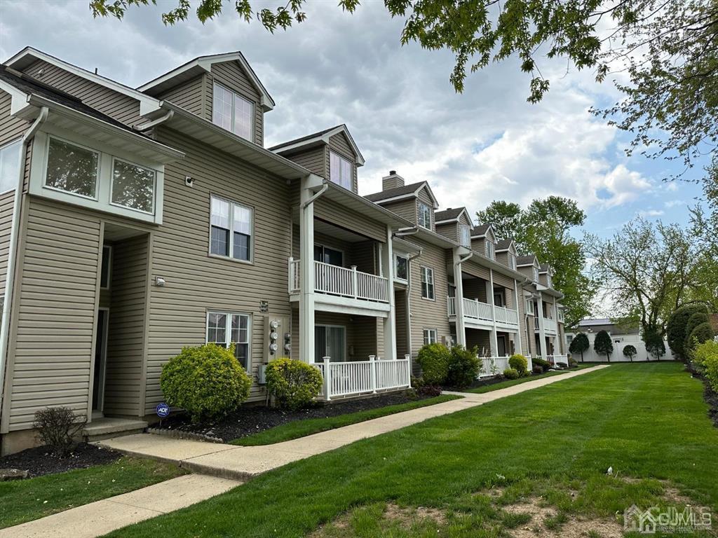 906 Montague Avenue Iselin NJ 08830