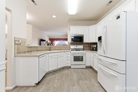 2103 Avery Court Franklin NJ 08873