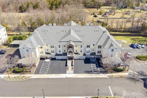 2103 Avery Court Franklin NJ 08873