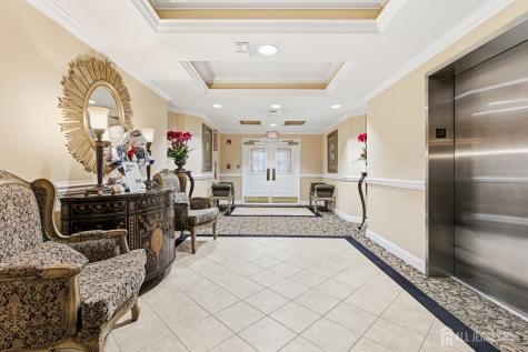 2103 Avery Court Franklin NJ 08873