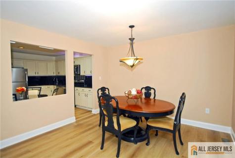 5 Surrey Court Monroe NJ 08831