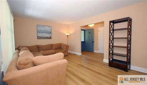5 Surrey Court Monroe NJ 08831