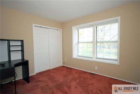 5 Surrey Court Monroe NJ 08831
