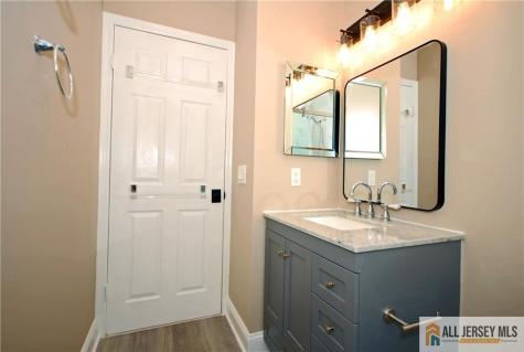 5 Surrey Court Monroe NJ 08831