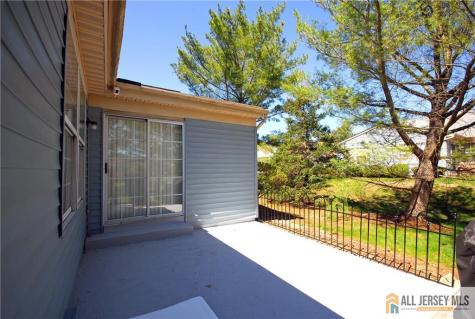 5 Surrey Court Monroe NJ 08831