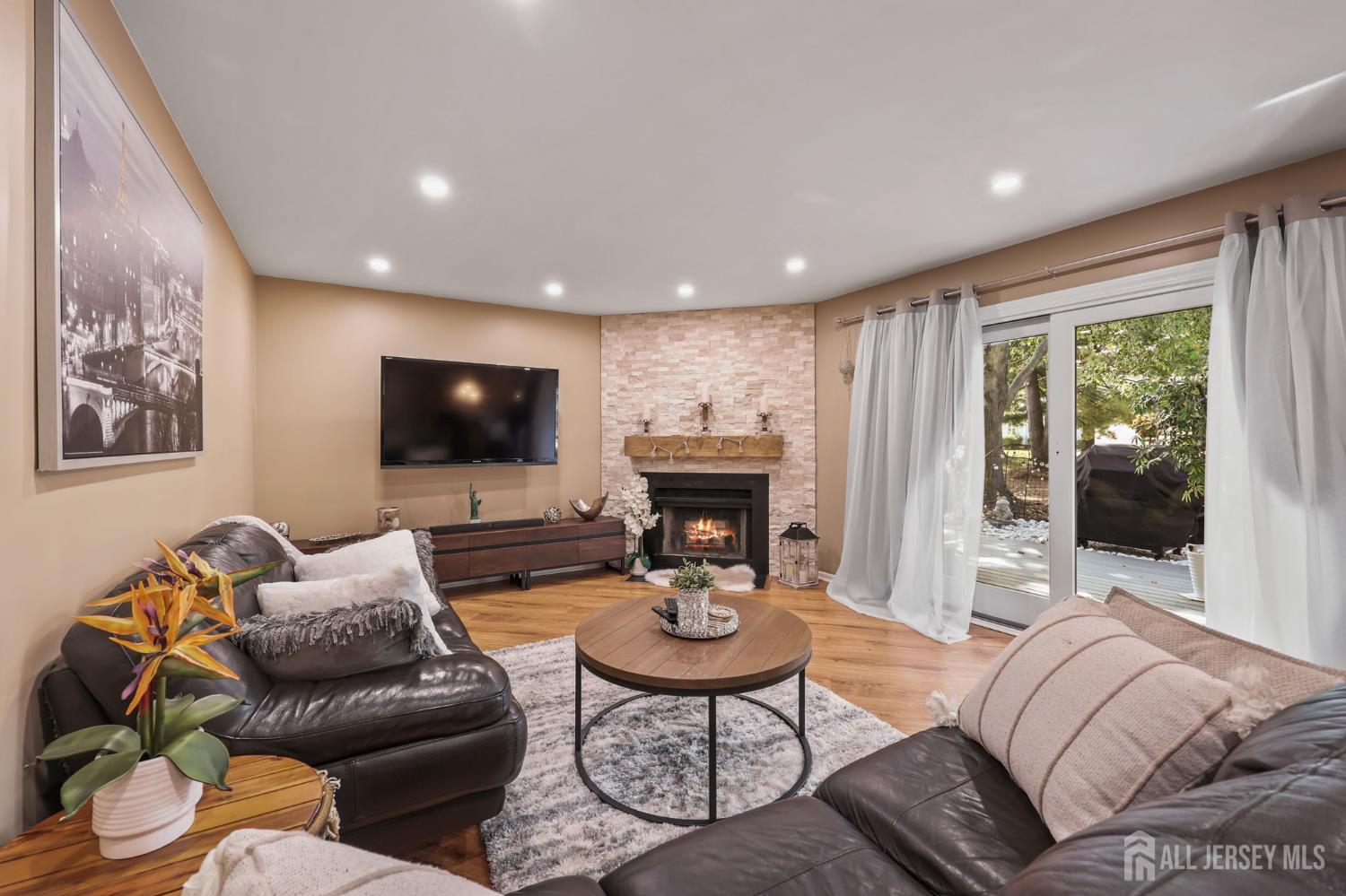 25 Sandpiper Drive Parlin NJ 08859