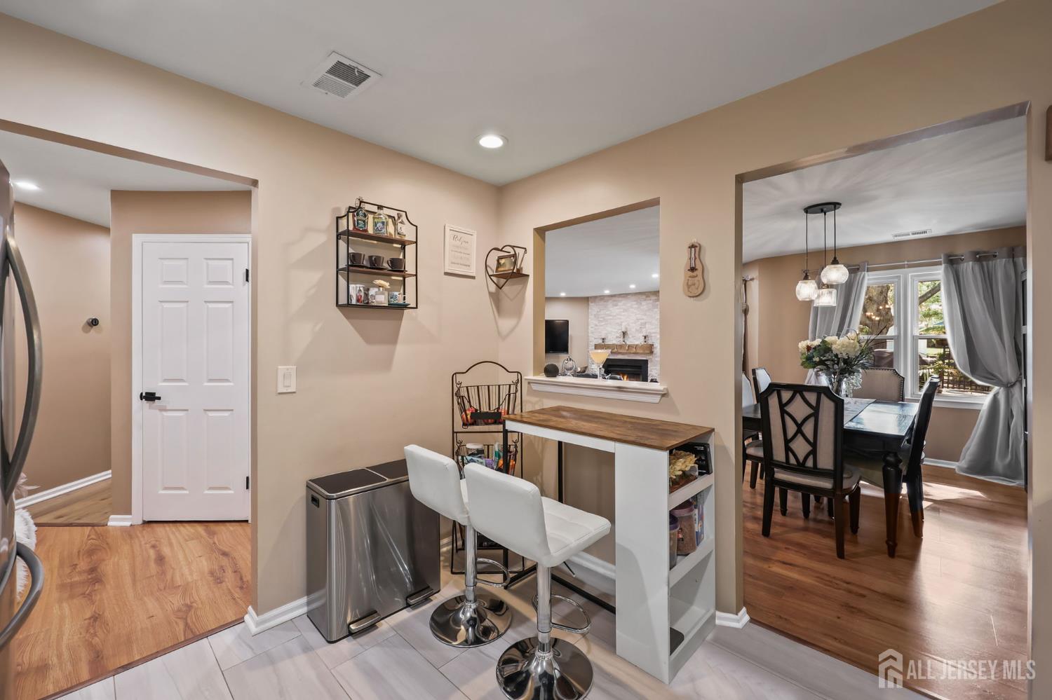 25 Sandpiper Drive Parlin NJ 08859