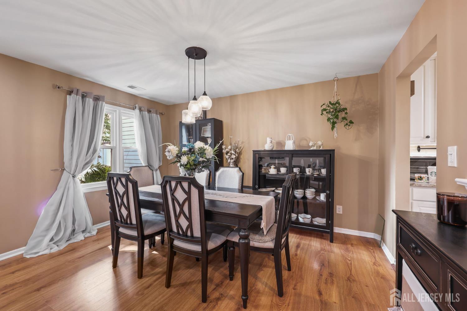 25 Sandpiper Drive Parlin NJ 08859