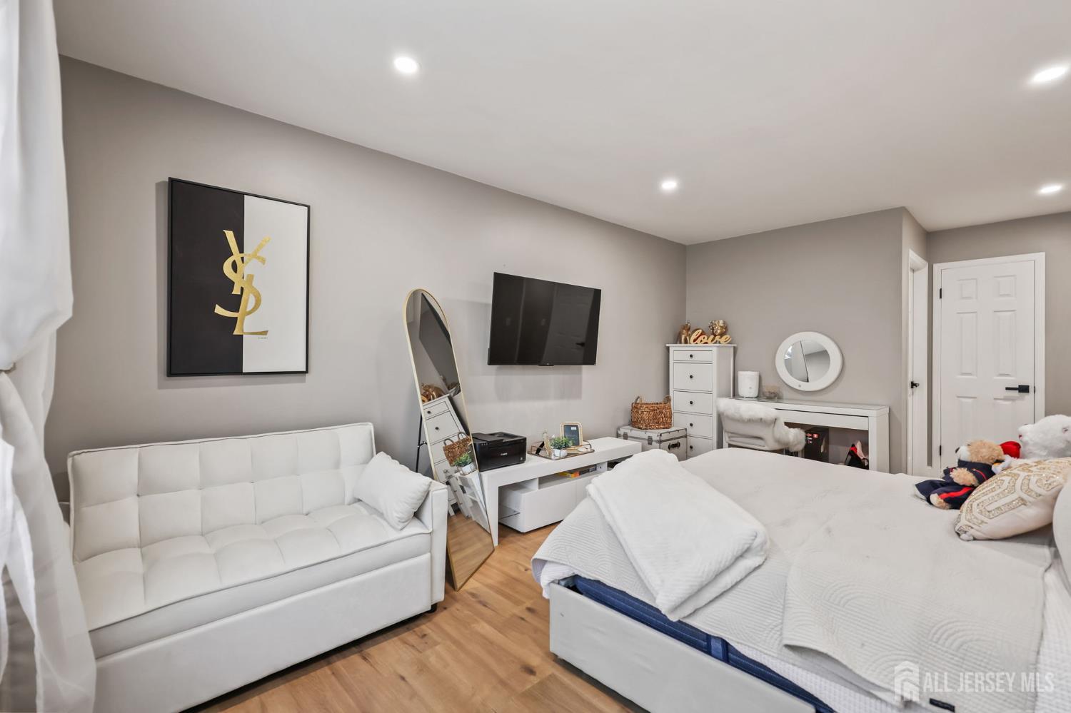 25 Sandpiper Drive Parlin NJ 08859