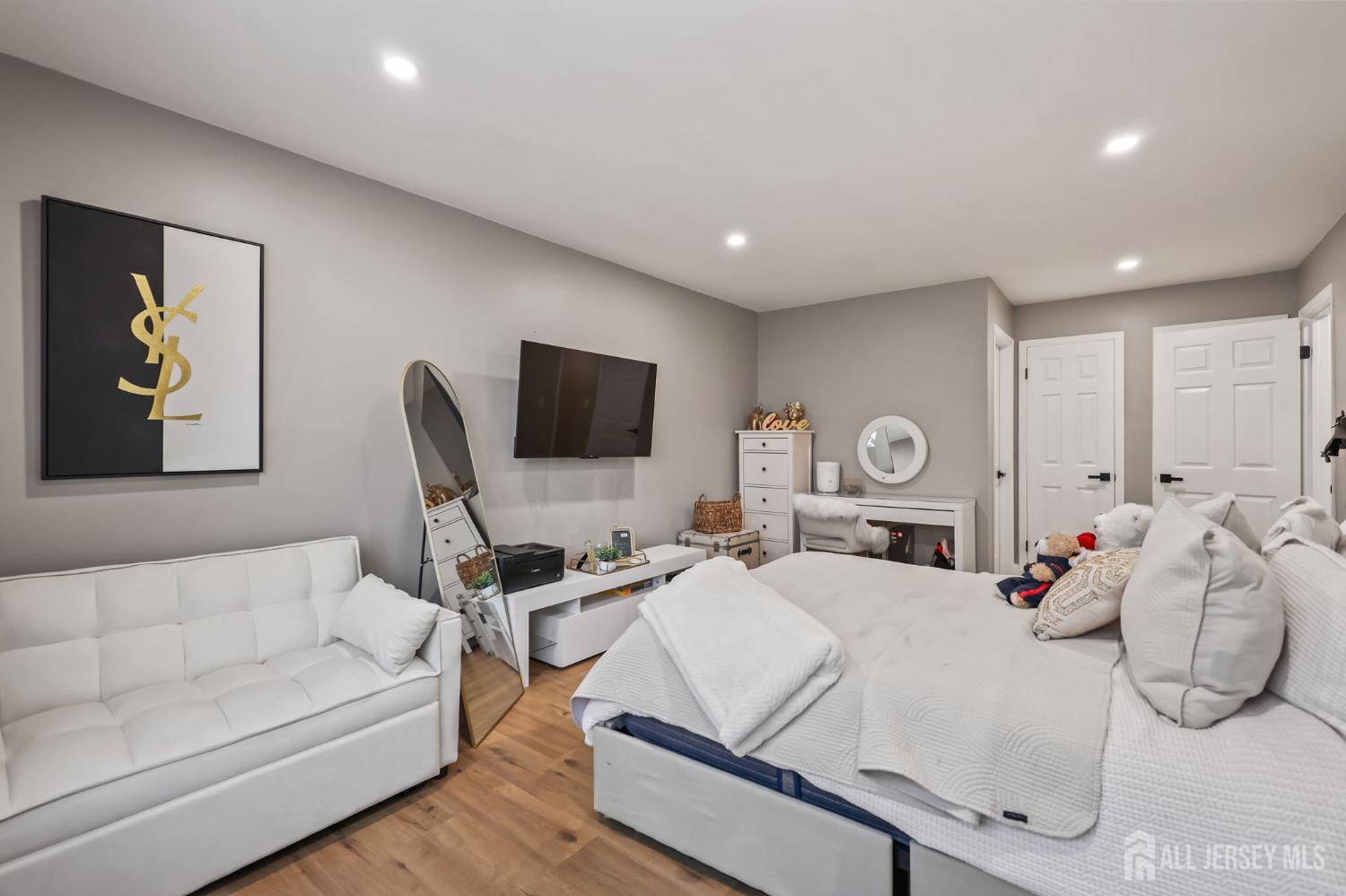25 Sandpiper Drive Parlin NJ 08859