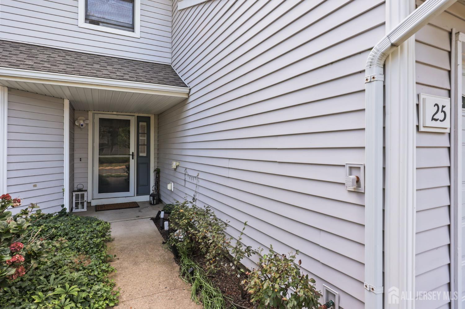 25 Sandpiper Drive Parlin NJ 08859
