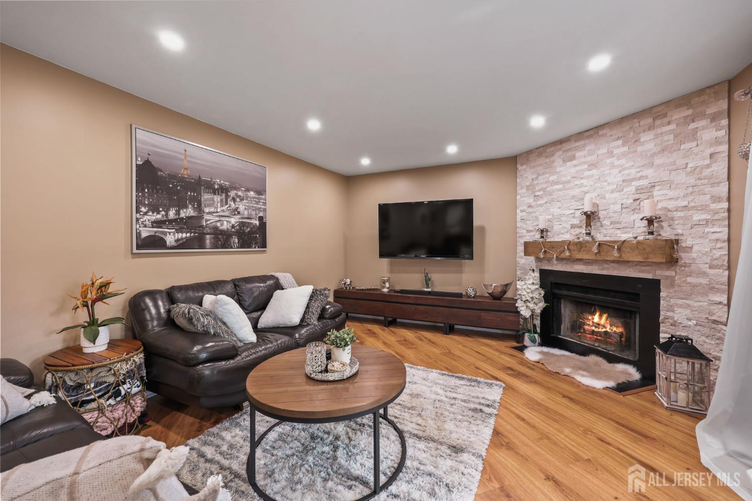 25 Sandpiper Drive Parlin NJ 08859