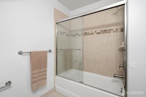 1105 Fir Court Franklin Twsp NJ 08873