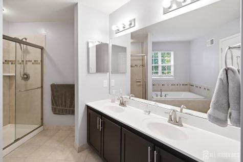 1105 Fir Court Franklin Twsp NJ 08873