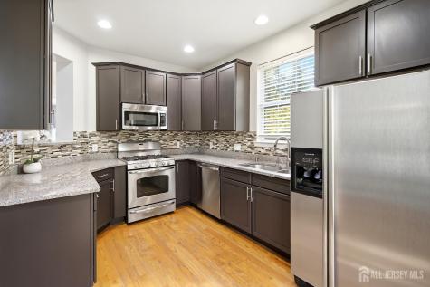 1105 Fir Court Franklin Twsp NJ 08873