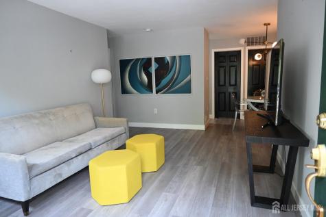 13 Jay Court Plainsboro NJ 08536