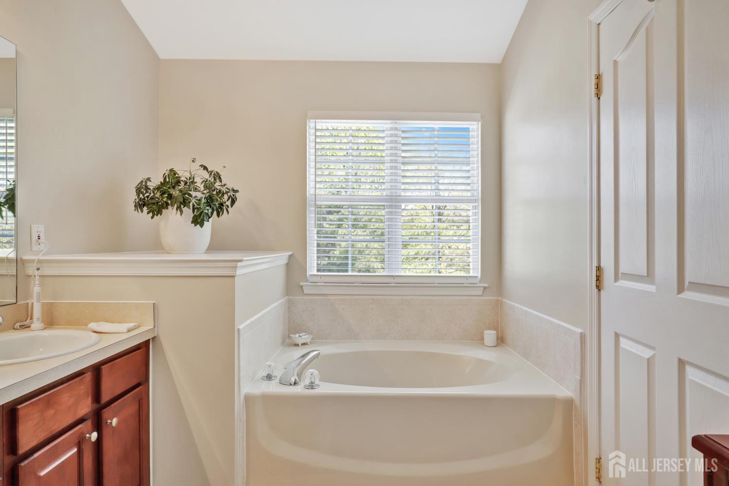 601 Yarrow Circle South Brunswick NJ 08810