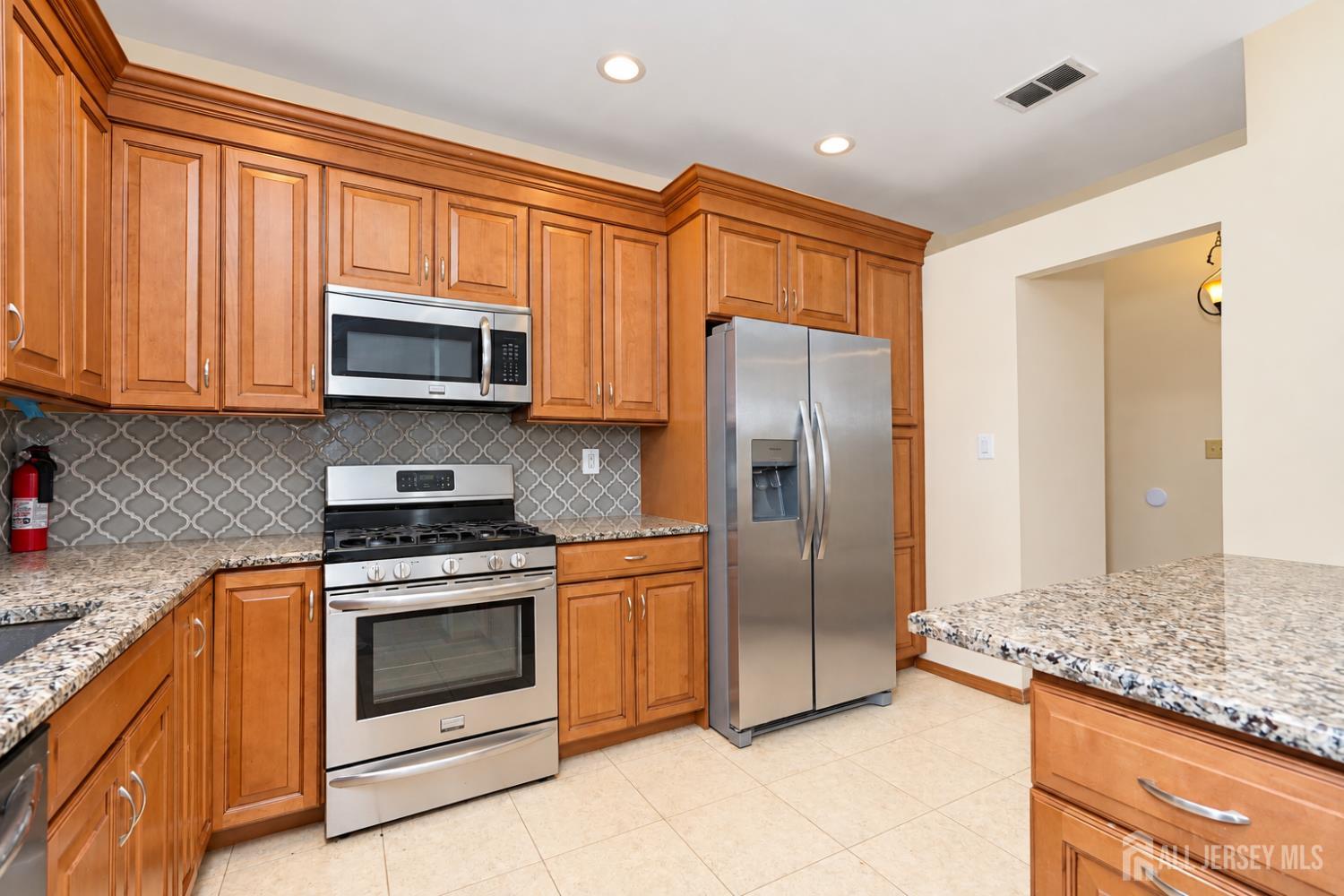 7381 Elm Court South Brunswick NJ 08852