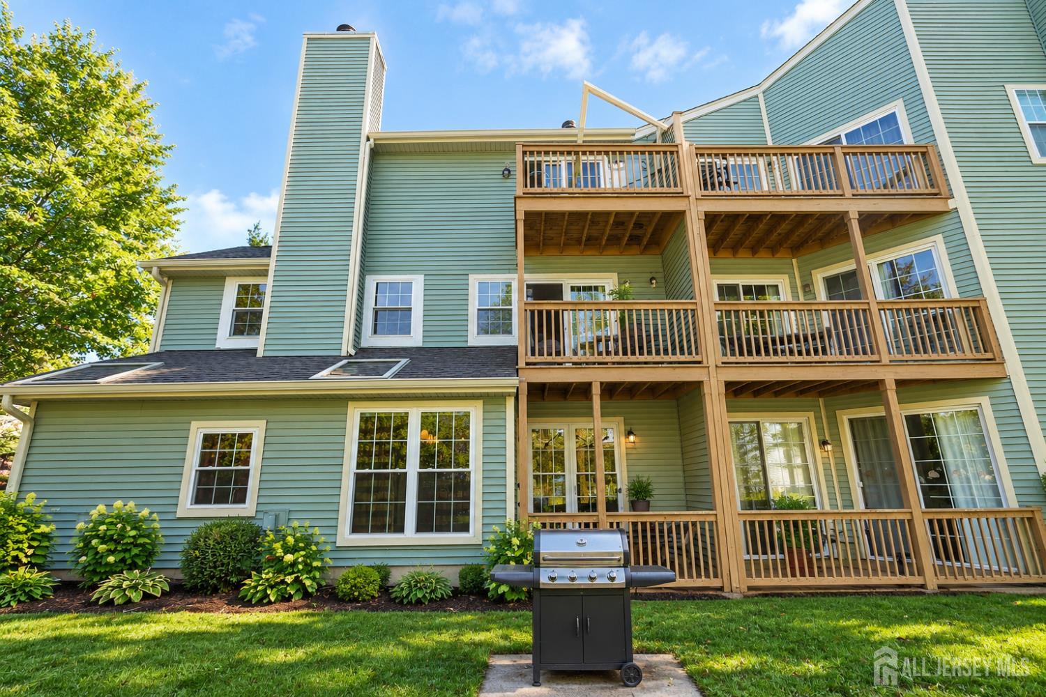 7381 Elm Court South Brunswick NJ 08852