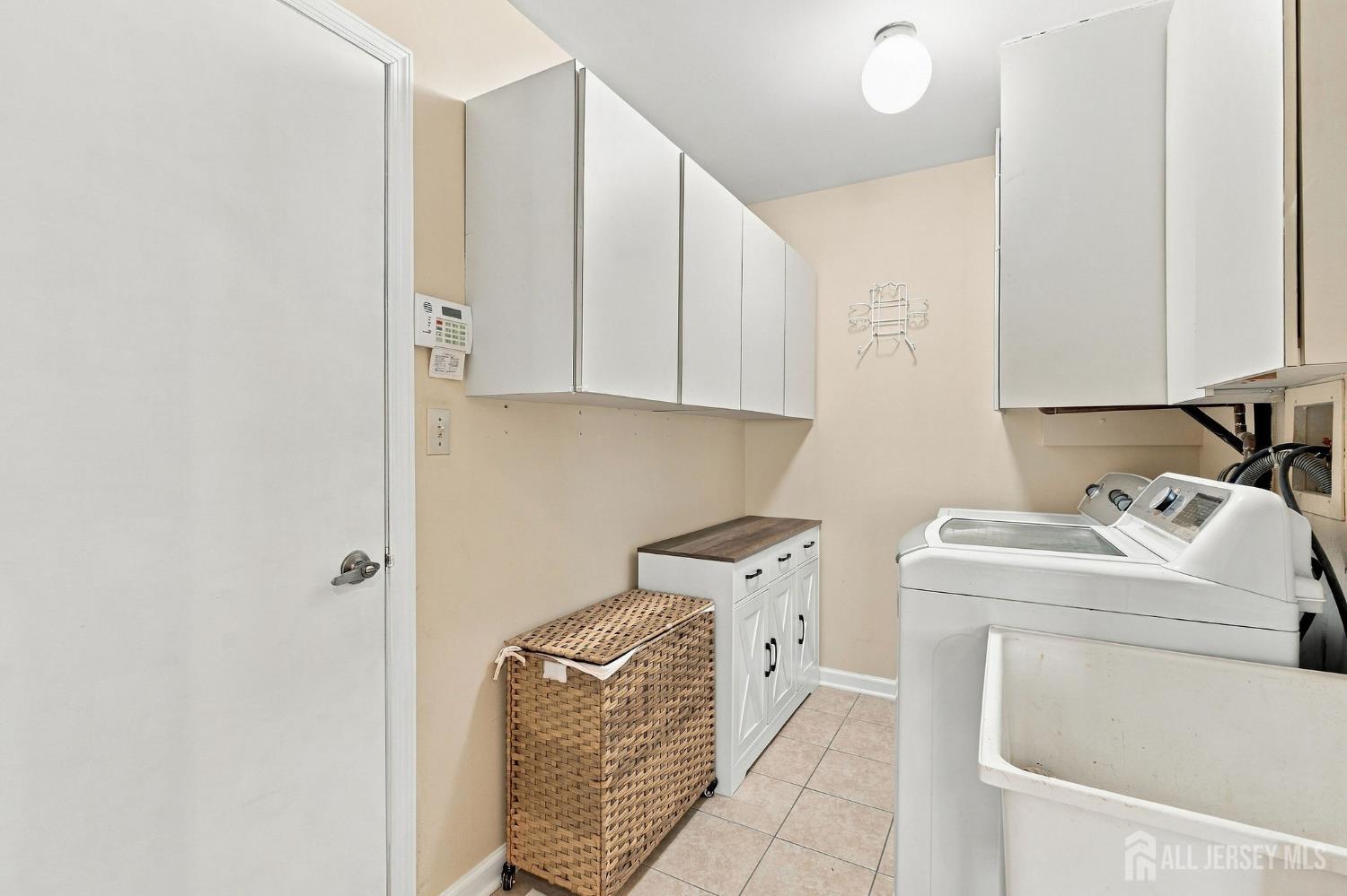 2-A John Adams Court Monroe NJ 08831