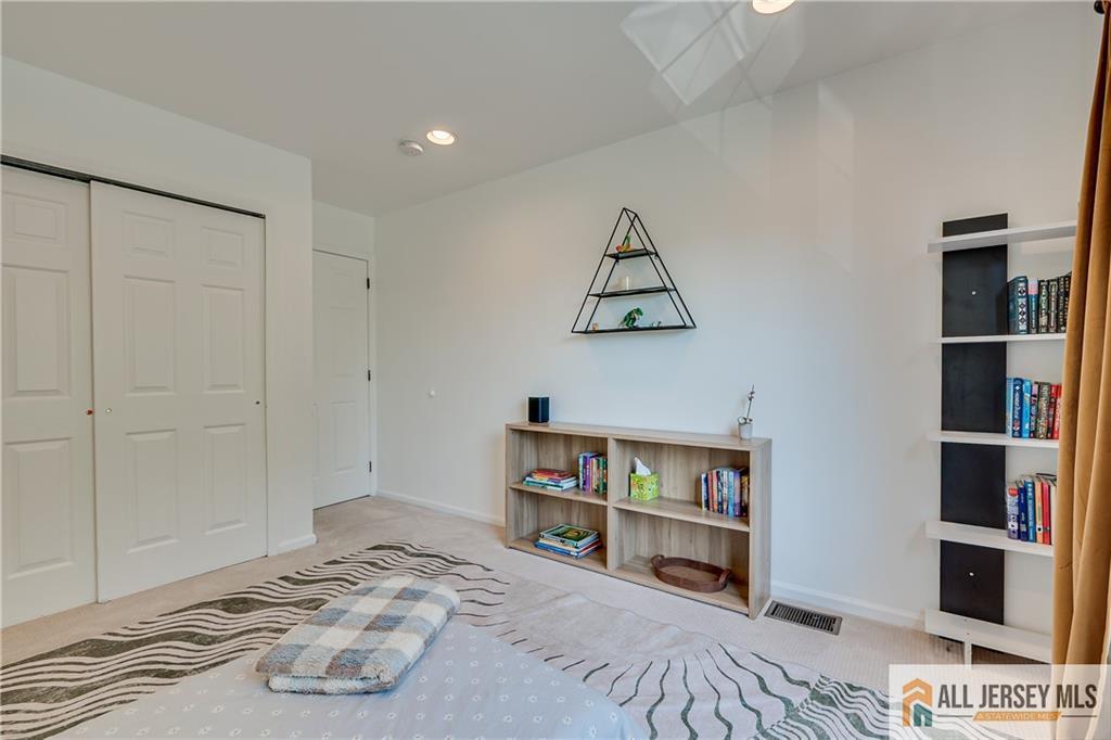 403 Somerset Court South Brunswick NJ 08540