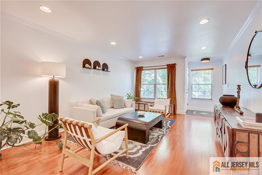 403 Somerset Court South Brunswick NJ 08540