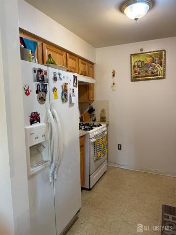 1035 Dogwood Court New Brunswick NJ 08901
