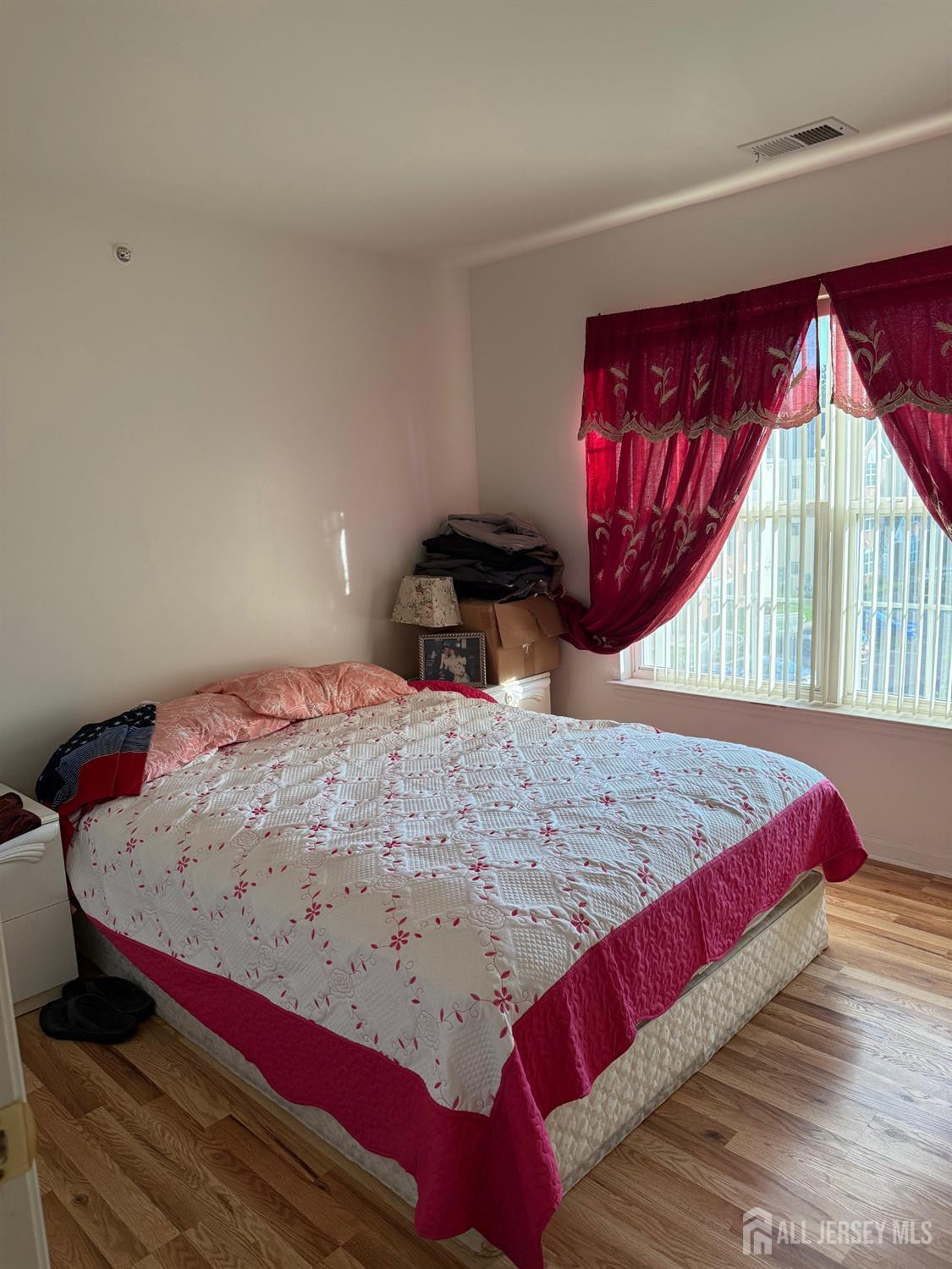 1035 Dogwood Court New Brunswick NJ 08901
