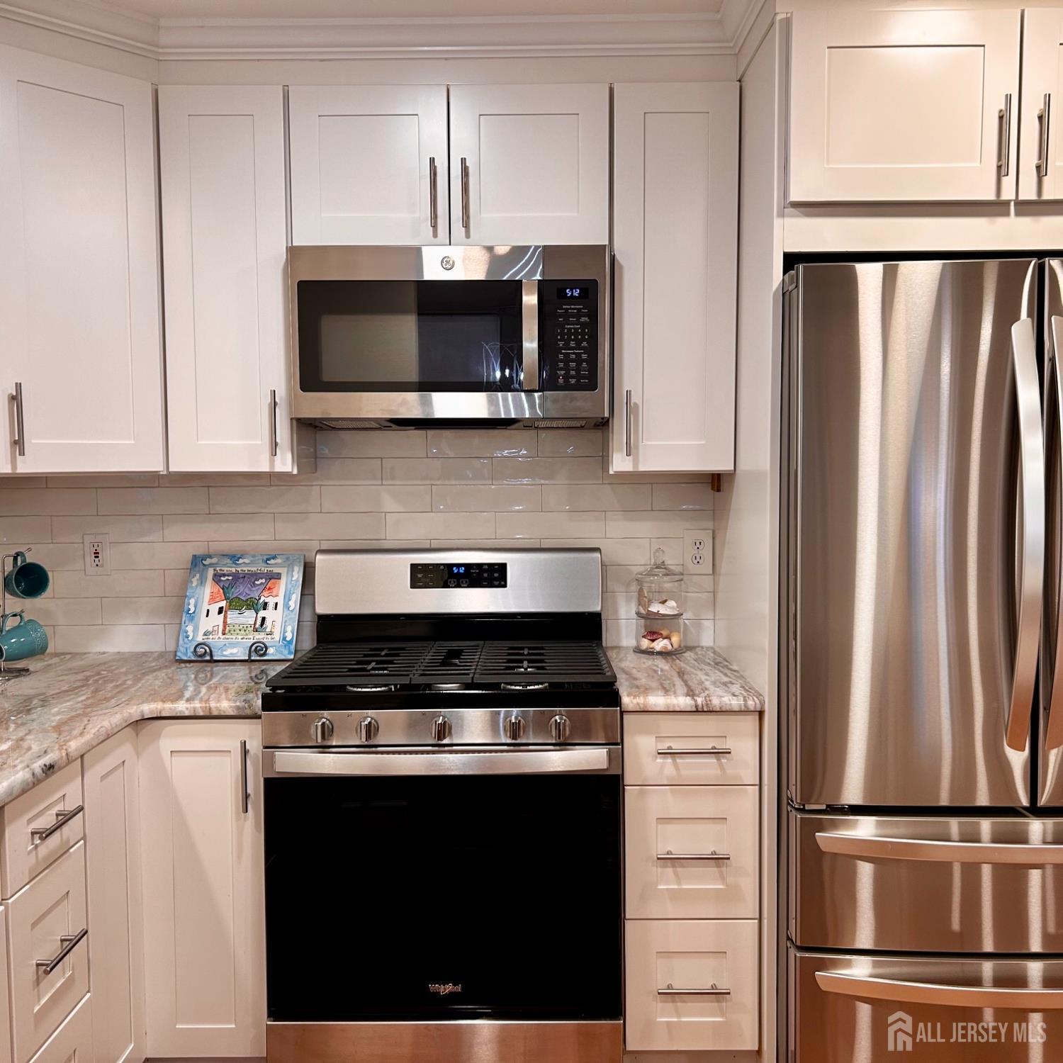 24 Edinburgh Drive Monroe NJ 08831