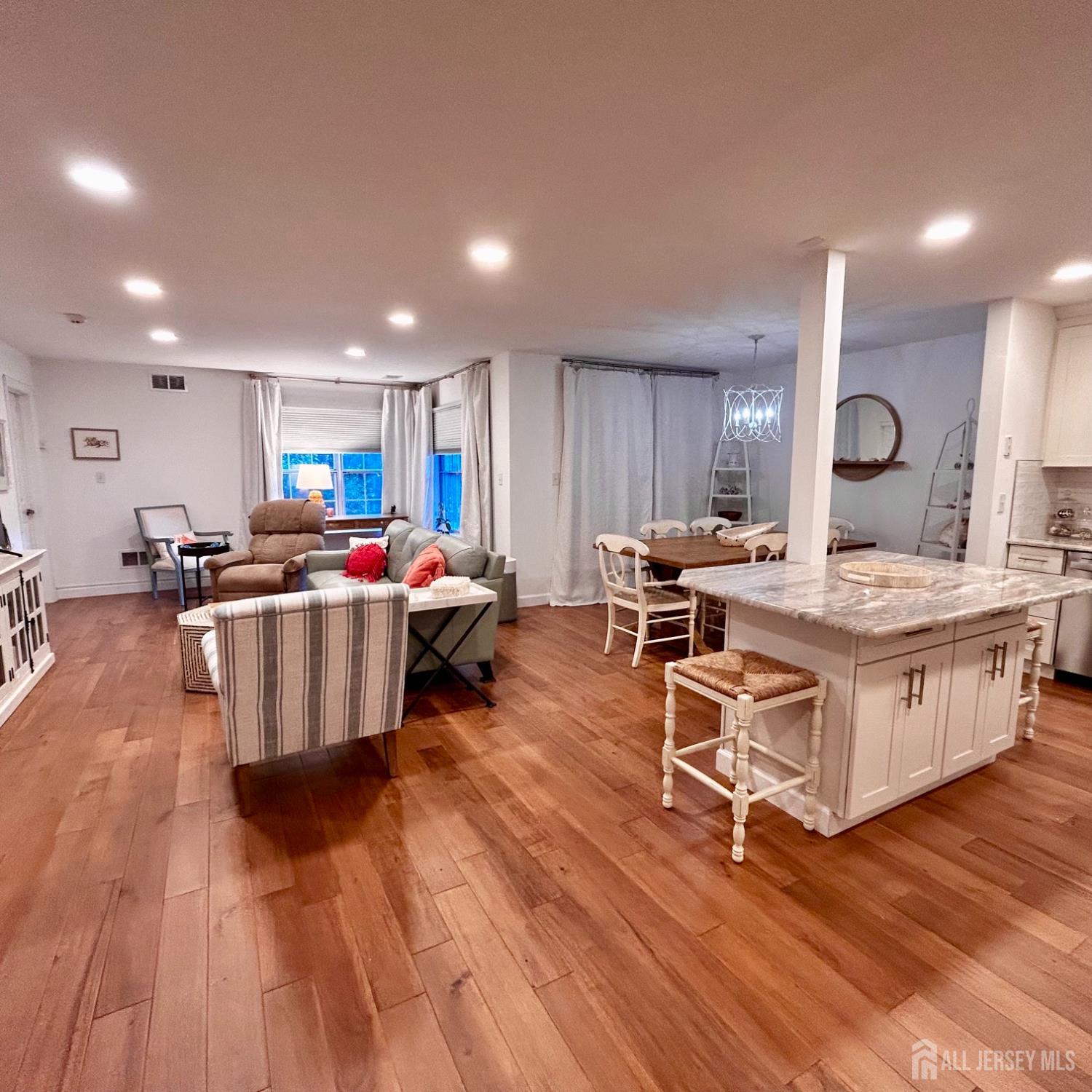 24 Edinburgh Drive Monroe NJ 08831