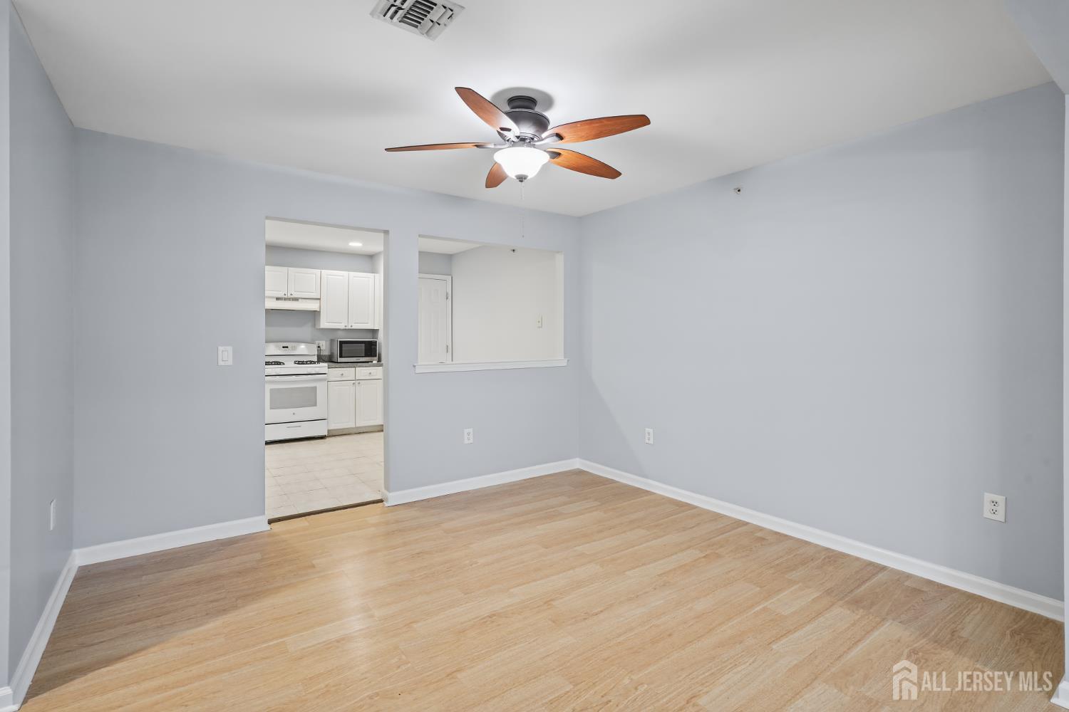 189 Sunshine Drive Piscataway NJ 08854
