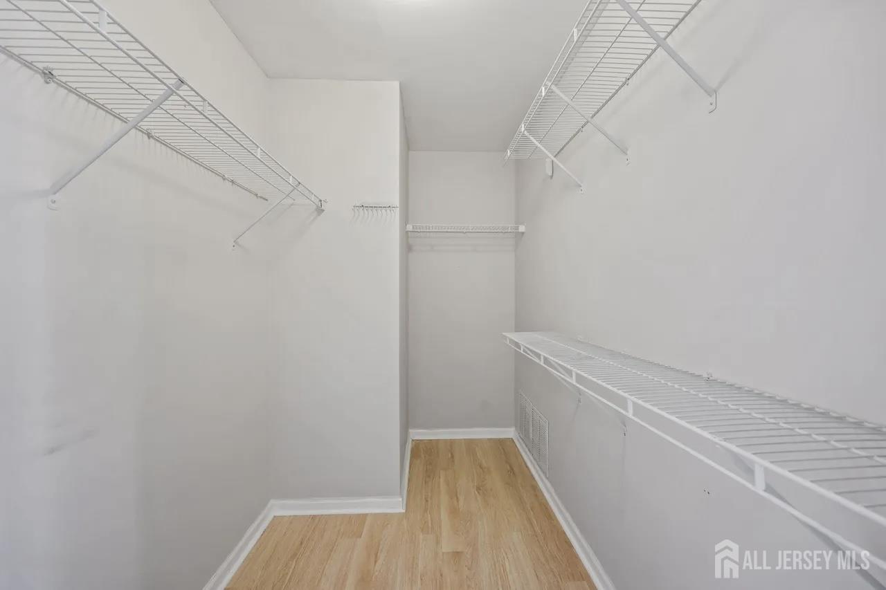 189 Sunshine Drive Piscataway NJ 08854