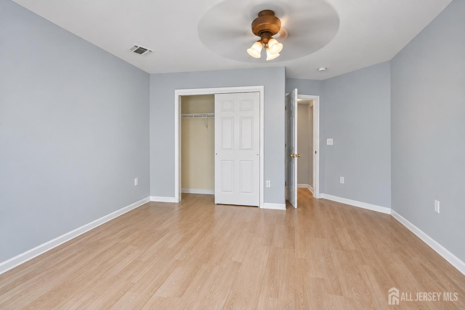 189 Sunshine Drive Piscataway NJ 08854