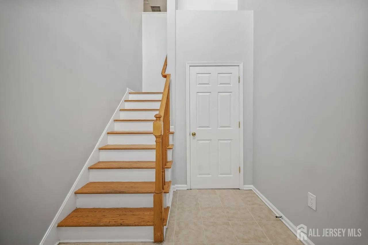 189 Sunshine Drive Piscataway NJ 08854