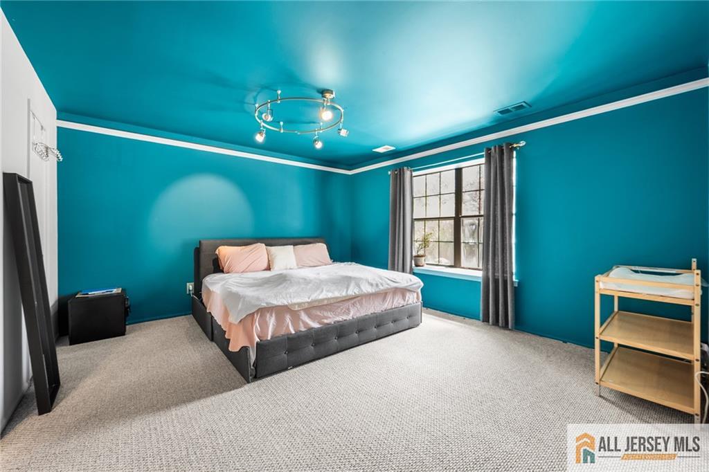 100 Dundee Court Aberdeen NJ 07747