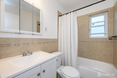 55-B Gramercy Gardens Middlesex NJ 08846