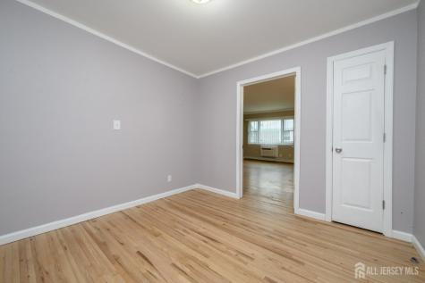 55-B Gramercy Gardens Middlesex NJ 08846