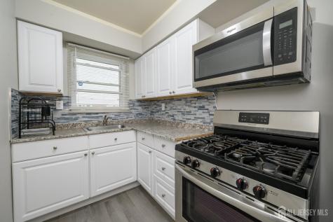 55-B Gramercy Gardens Middlesex NJ 08846