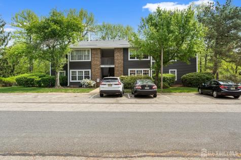 8 Lafayette Court North Brunswick NJ 08902