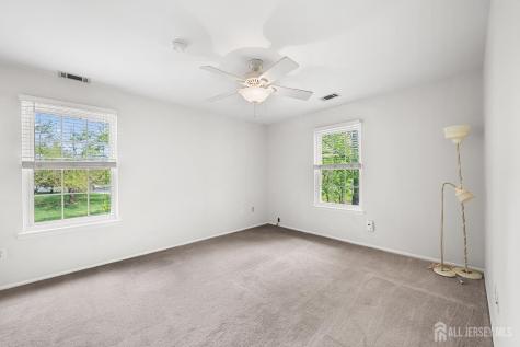 8 Lafayette Court North Brunswick NJ 08902