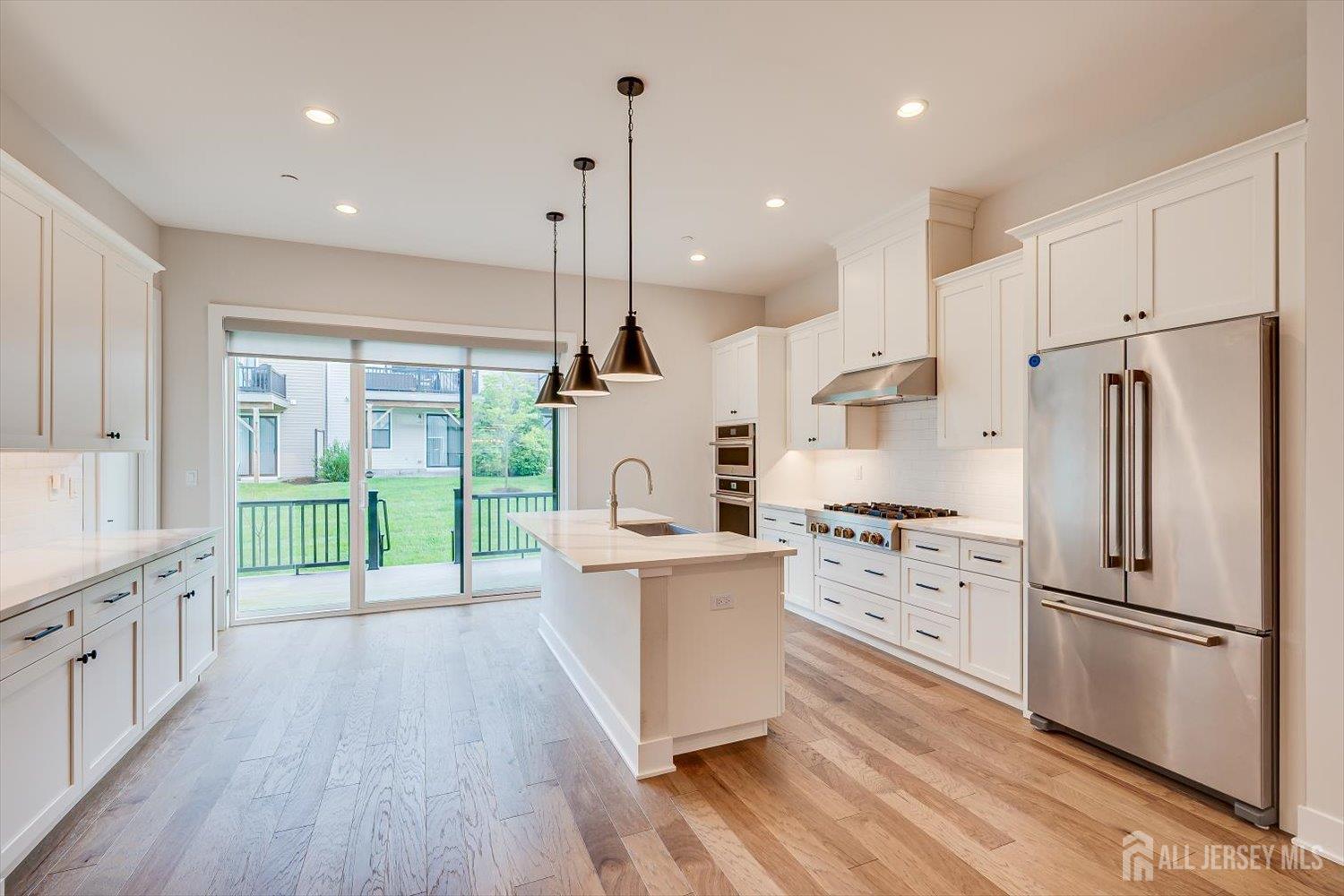 16 Valiant Court Middletown NJ 07748